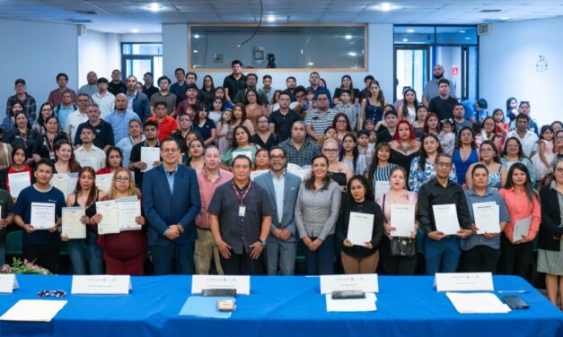 Impulsa alianza educativa en Tijuana a 64 graduados de Alfabetizatec