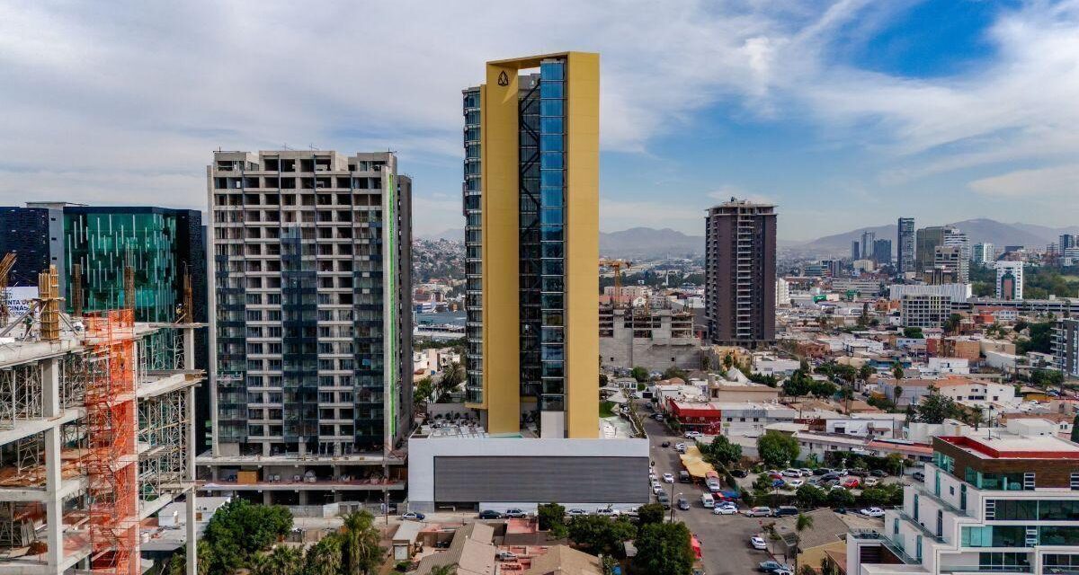 Destacan valor de la experiencia humana ante avance de IA en bienes raíces