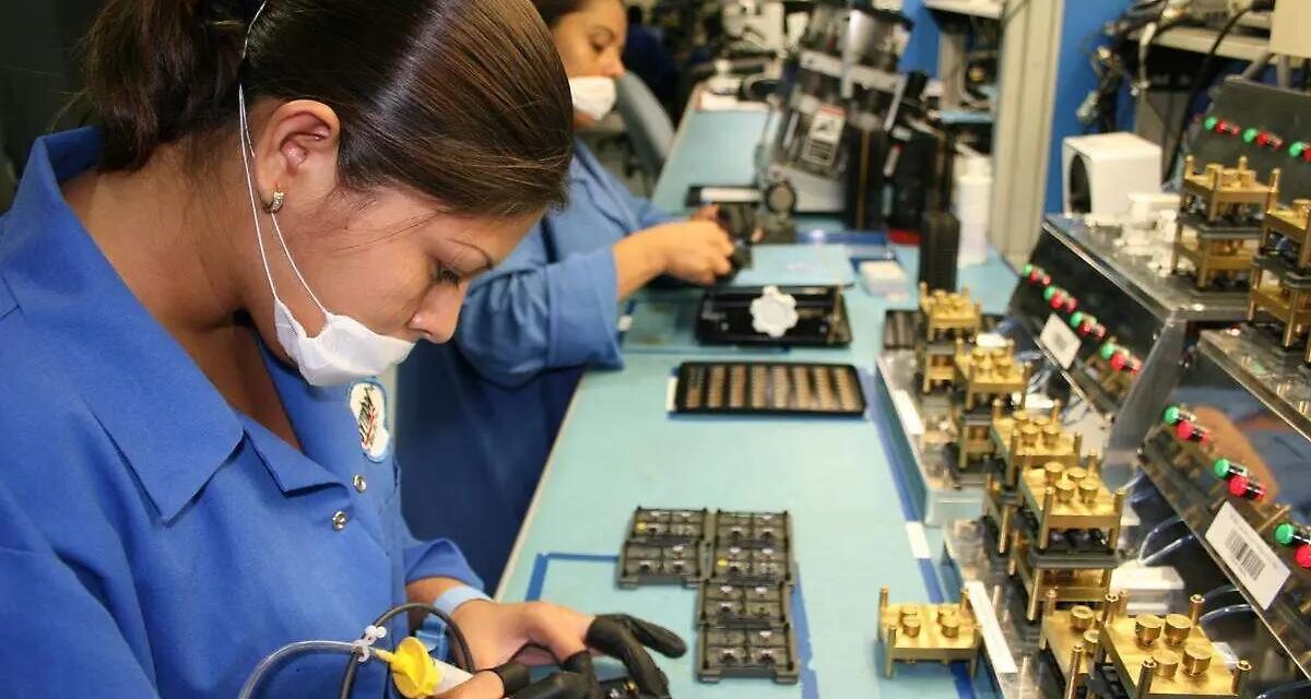 Proyectan Maquiladoras de Tijuana alzas salariales de hasta 6% para 2027