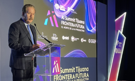 Promueve CCE uso de IA en más sectores durante el “Summit Frontera Futura”